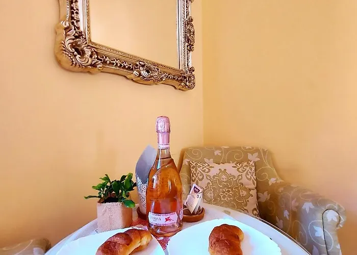 Small Apartment, Adeje House Wifi Free Будинок відпочинку *