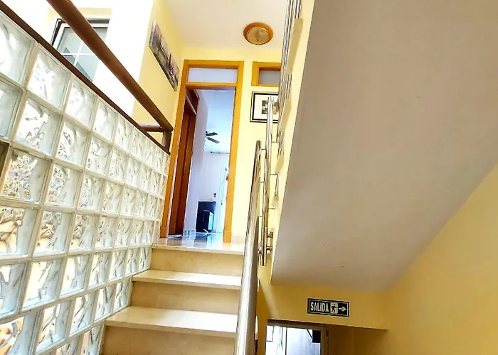 Small Apartment, Adeje House Wifi Free * Адехе