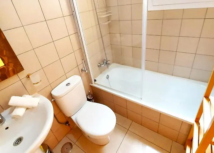 Small Apartment, Adeje House Wifi Free Будинок відпочинку